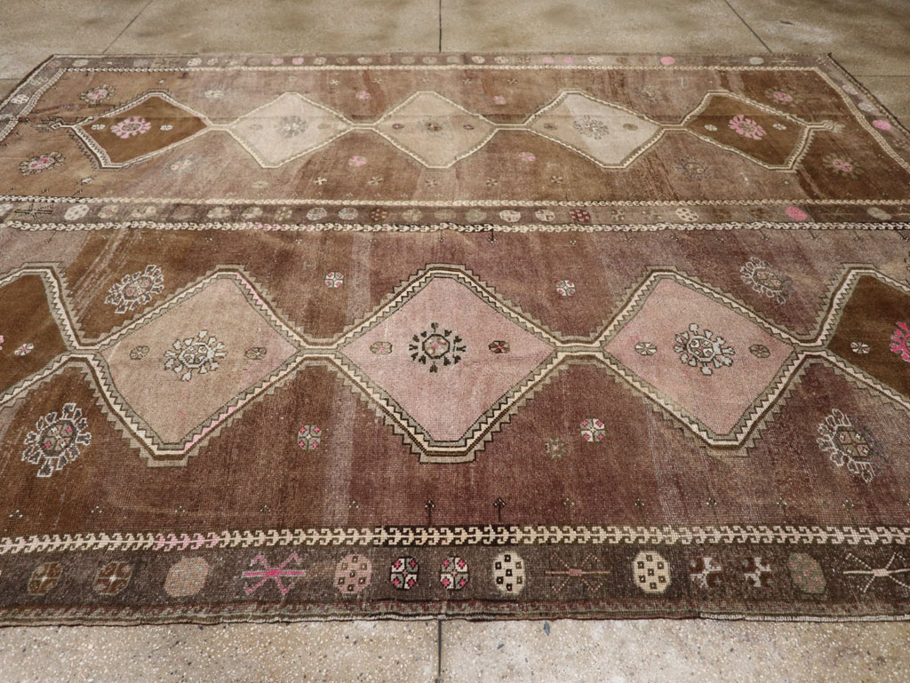 Vintage Turkish Anatolian Room Size Carpet, No.33586 - Gsblank