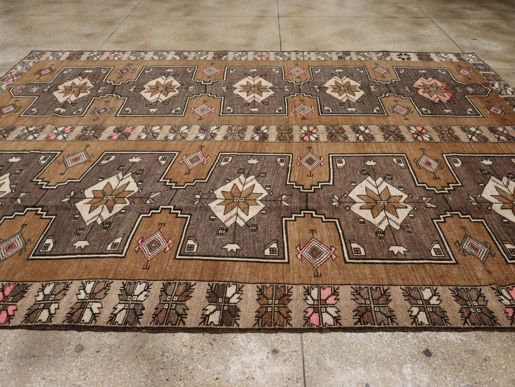 Vintage Turkish Anatolian Room Size Carpet, No.33587 - Gsblank