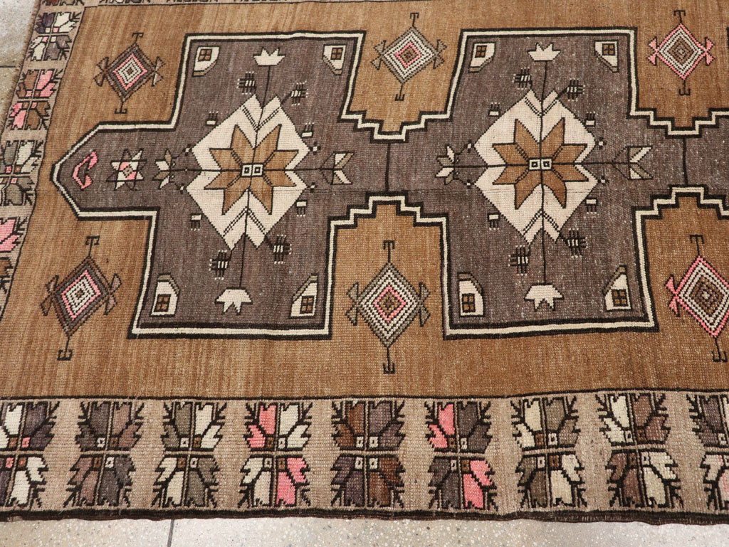 Vintage Turkish Anatolian Room Size Carpet, No.33587 - Gsblank