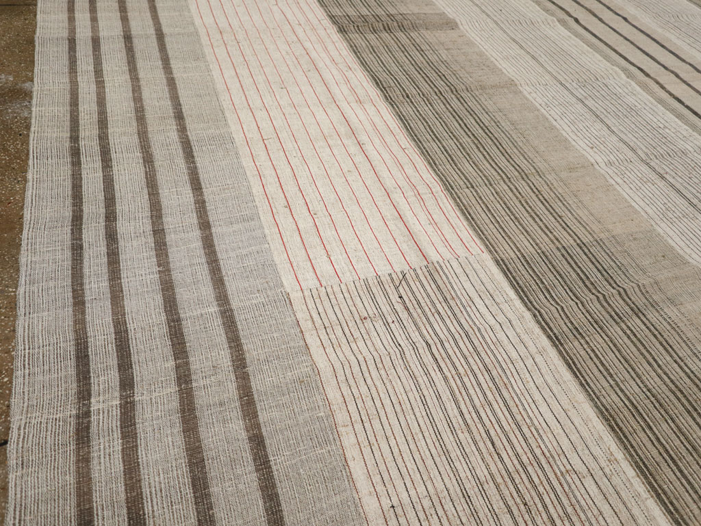 Vintage Turkish Flatweave Kilim Large Room Size Carpet, No.33596 - Gsblank