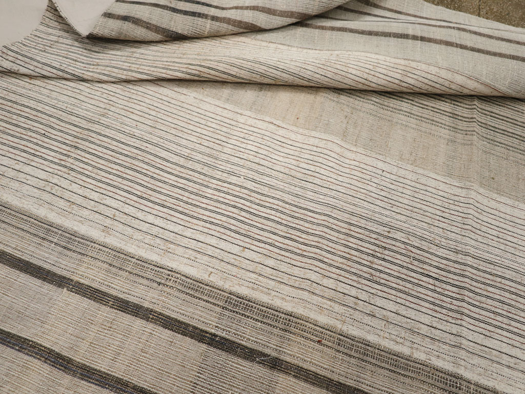 Vintage Turkish Flatweave Kilim Large Room Size Carpet, No.33596 - Gsblank