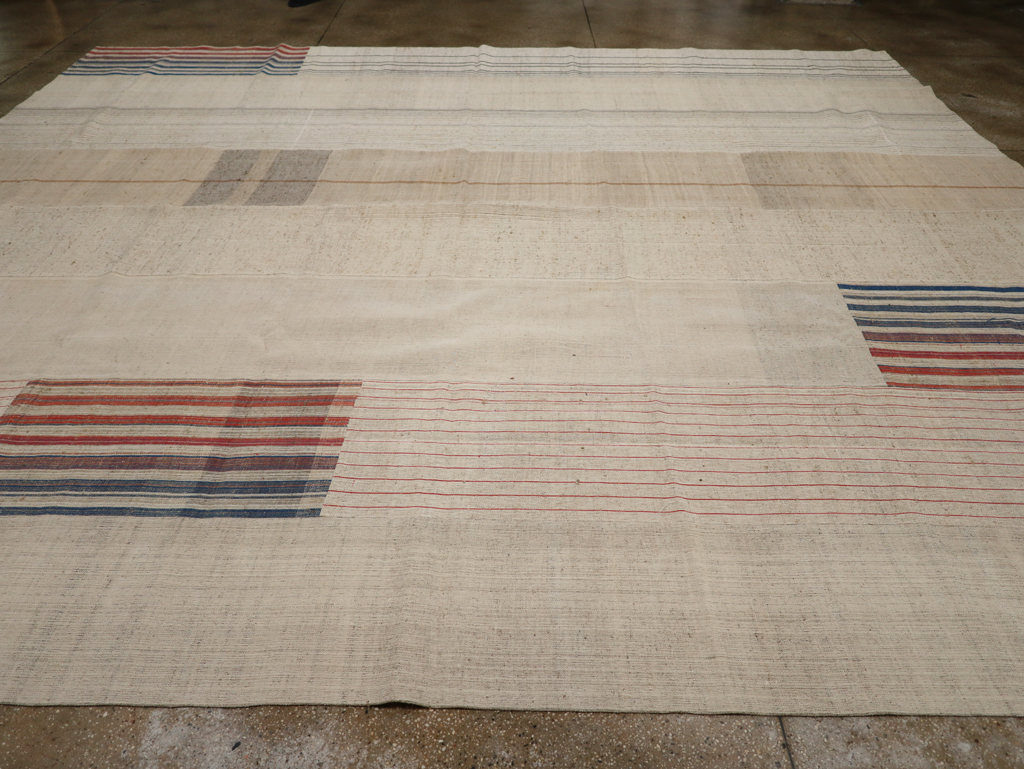 Vintage Turkish Flatweave Kilim Large Carpet, No.33600 - Gsblank