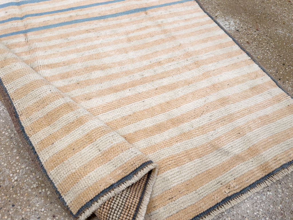 Vintage Turkish Anatolian Throw Rug, No.33615 - Gsblank