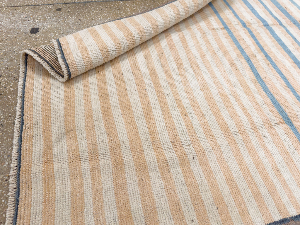 Vintage Turkish Anatolian Throw Rug, No.33615 - Gsblank
