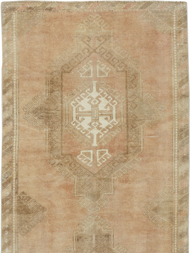 Vintage Turkish Anatolian Runner, No.33616 - Gsblank
