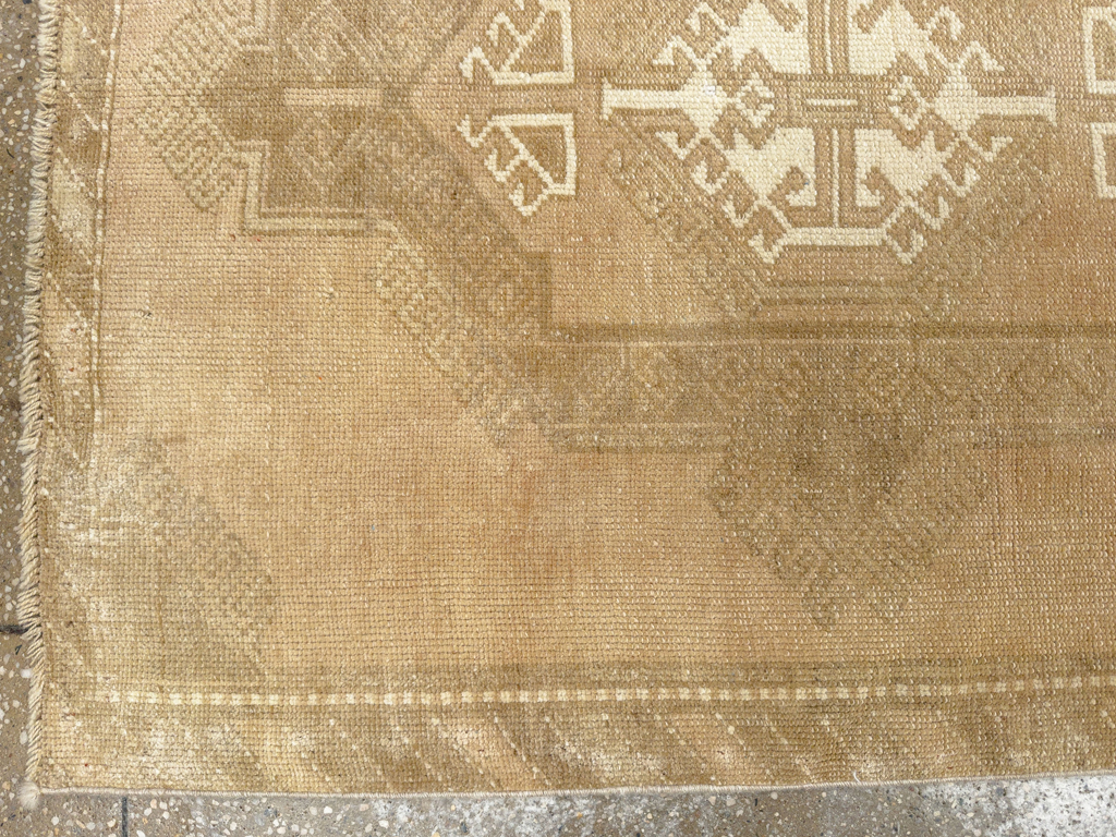 Vintage Turkish Anatolian Runner, No.33616 - Gsblank