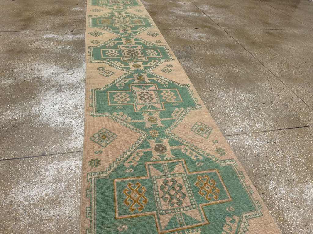 Vintage Turkish Anatolian Long Runner, No.33619 - Gsblank