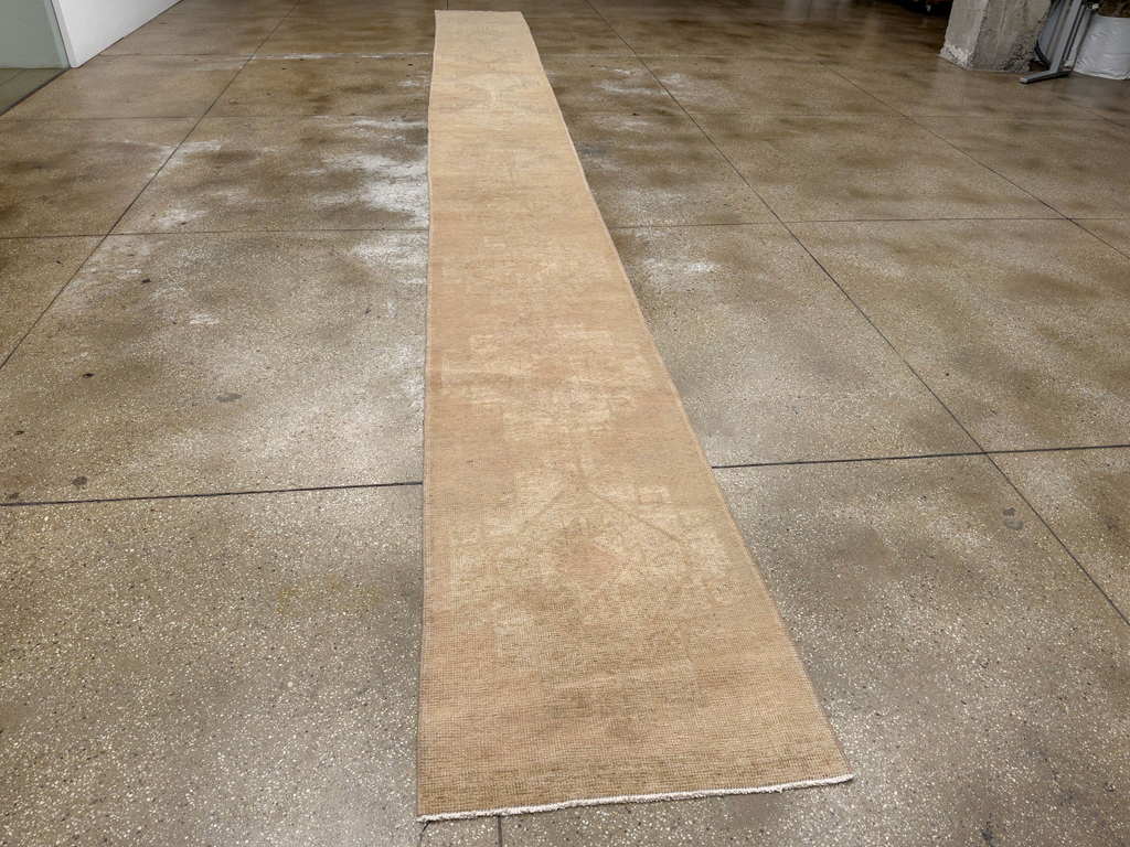 Vintage Turkish Anatolian Long Runner, No.33621 - Gsblank