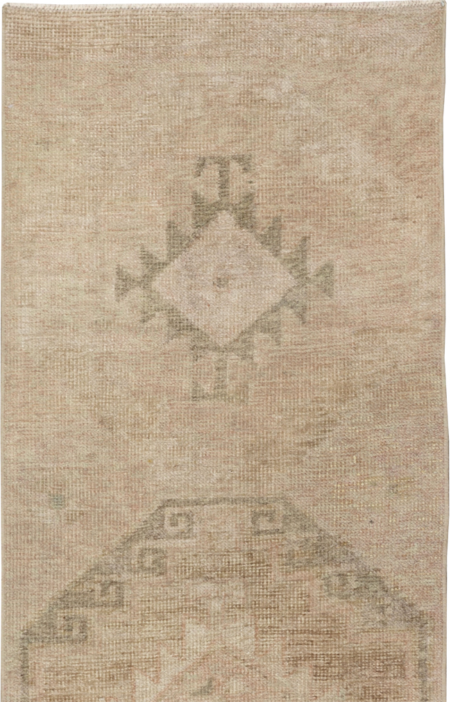 Vintage Turkish Anatolian Long Runner, No.33624 - Gsblank
