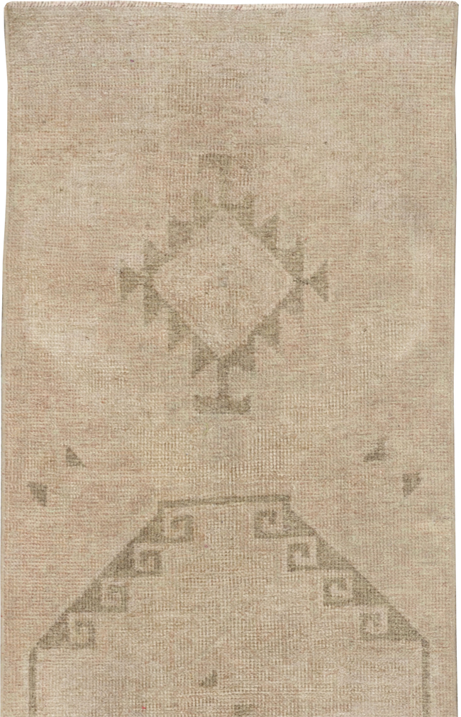 Vintage Turkish Anatolian Long Runner, No.33624 - Gsblank