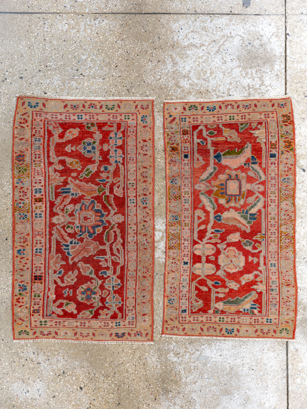 Antique Persian Sultanabad Throw Rug (Pair: 1 of 2), No.33634 - Gsblank