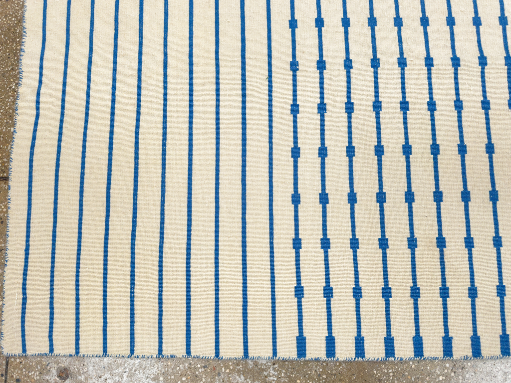 Vintage Turkish Flatweave Kilim Accent Rug, No.33638 - Gsblank