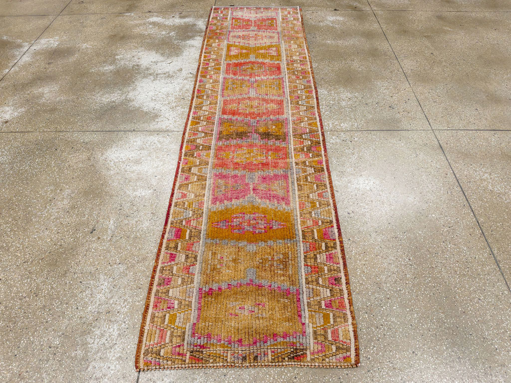 Vintage Turkish Anatolian Runner, No.33640 - Gsblank