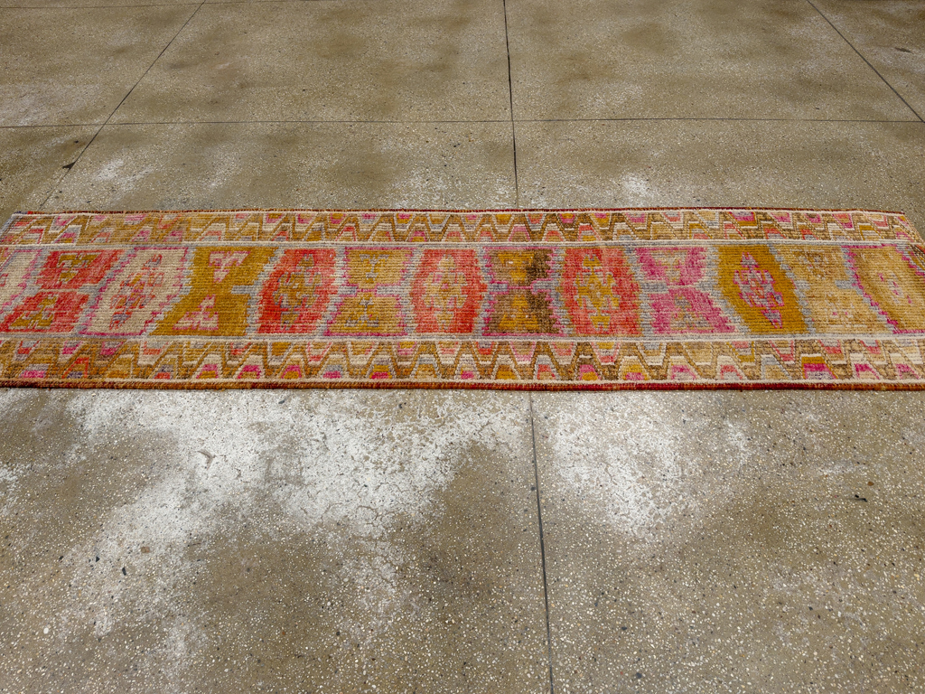 Vintage Turkish Anatolian Runner, No.33640 - Gsblank