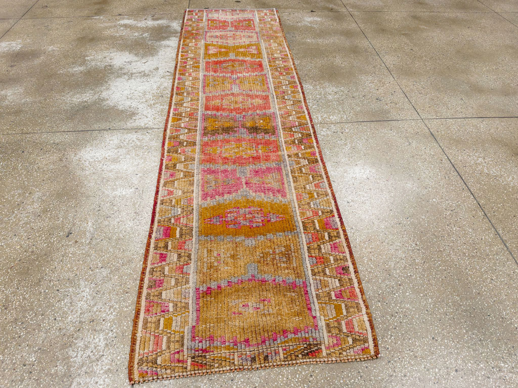 Vintage Turkish Anatolian Runner, No.33640 - Gsblank