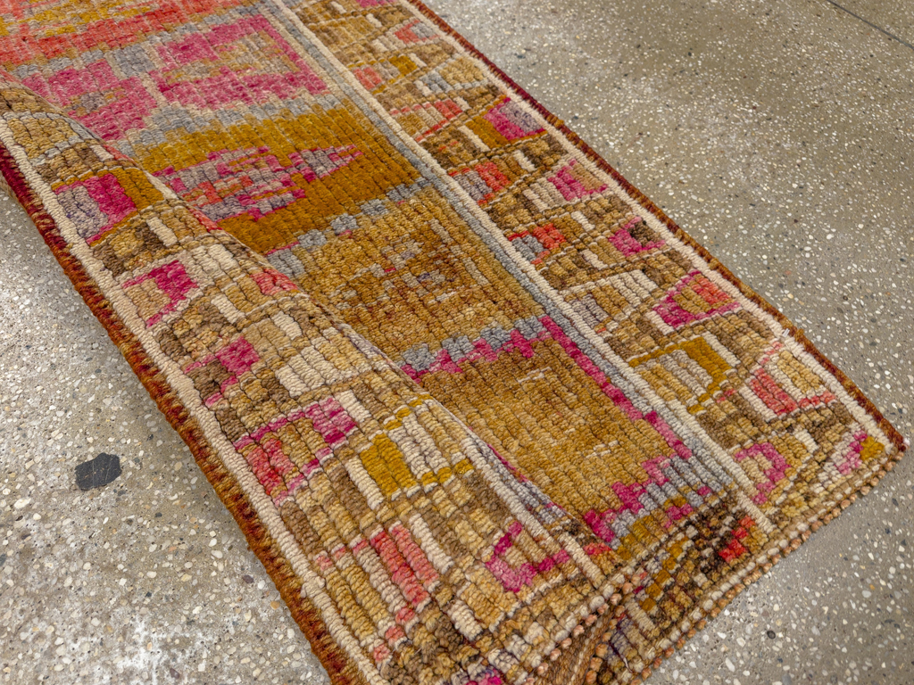 Vintage Turkish Anatolian Runner, No.33640 - Gsblank