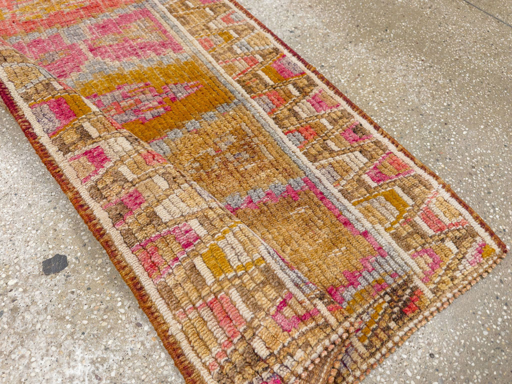 Vintage Turkish Anatolian Runner, No.33640 - Gsblank