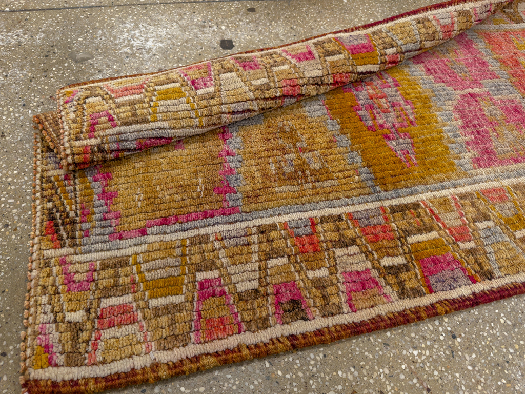 Vintage Turkish Anatolian Runner, No.33640 - Gsblank