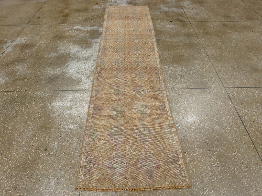Vintage Turkish Anatolian Runner, No.33664 - Gsblank