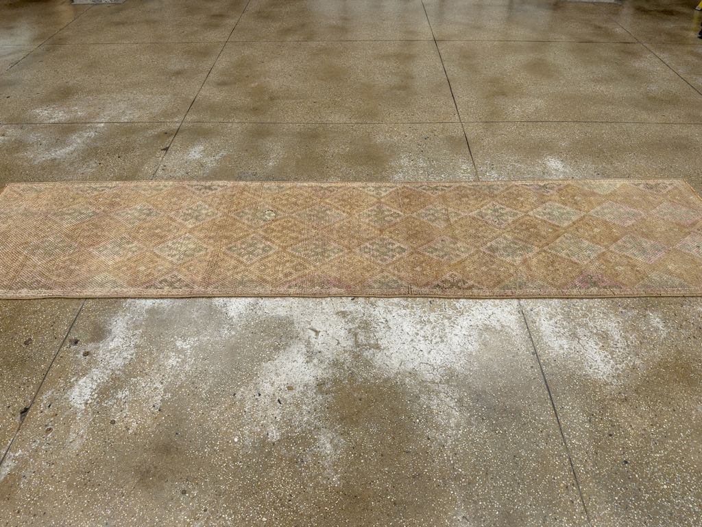 Vintage Turkish Anatolian Runner, No.33664 - Gsblank