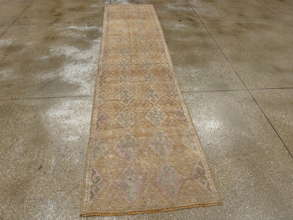 Vintage Turkish Anatolian Runner, No.33664 - Gsblank