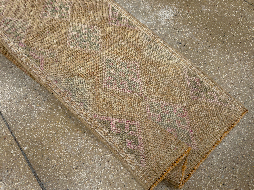 Vintage Turkish Anatolian Runner, No.33664 - Gsblank
