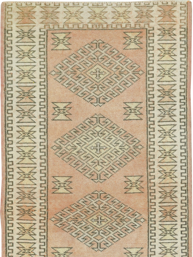 Vintage Turkish Anatolian Runner, No.33665 - Gsblank