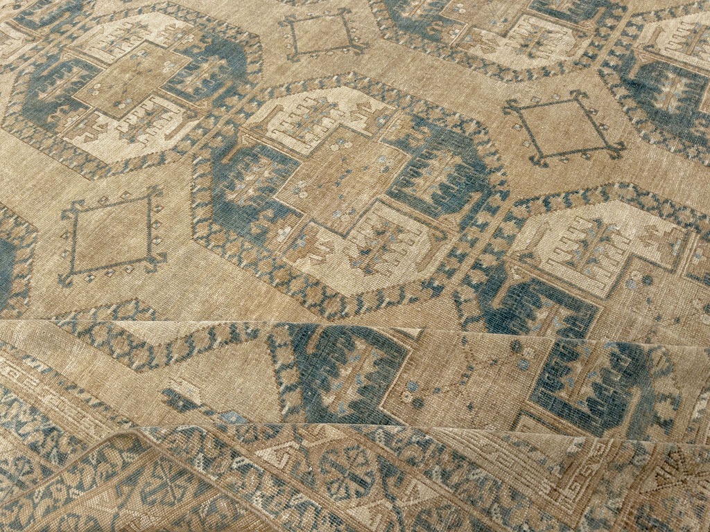 Vintage Central Asian Turkoman Room Size Carpet, No.33666 - Gsblank