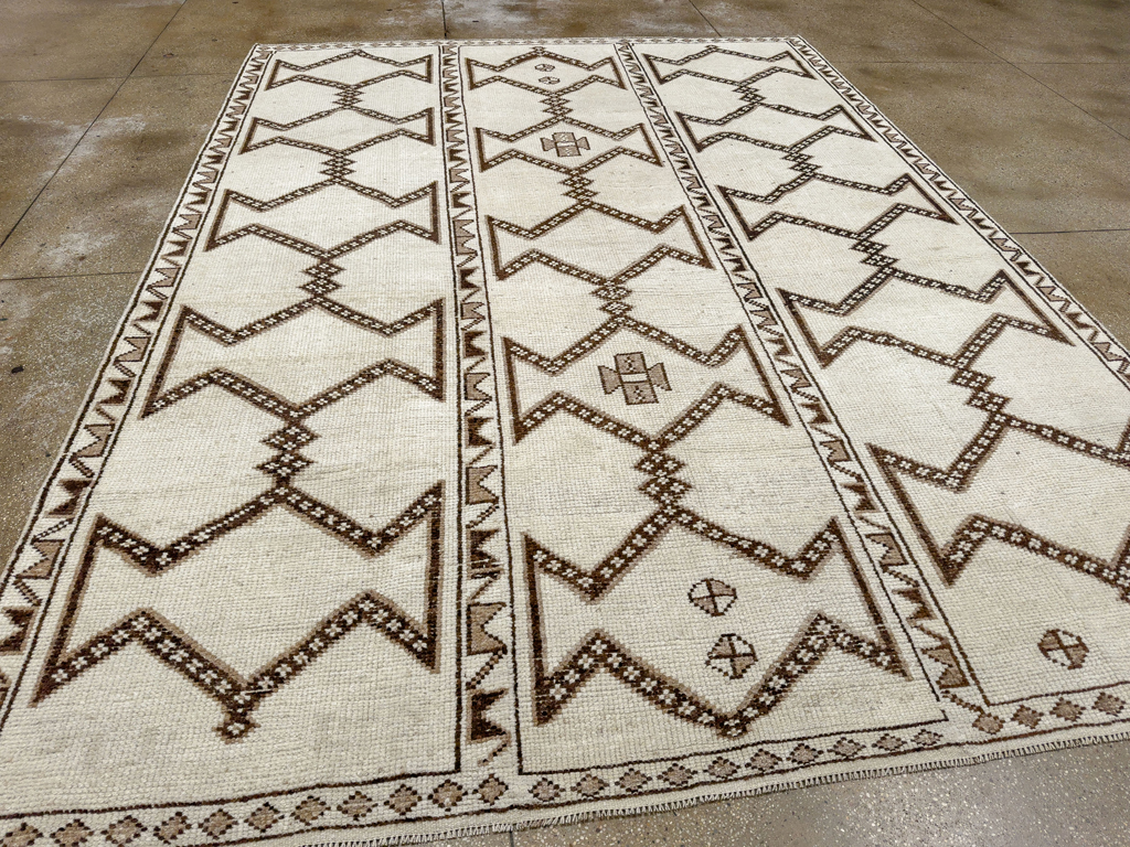 Vintage Turkish Anatolian Room Size Carpet, No.33672 - Gsblank