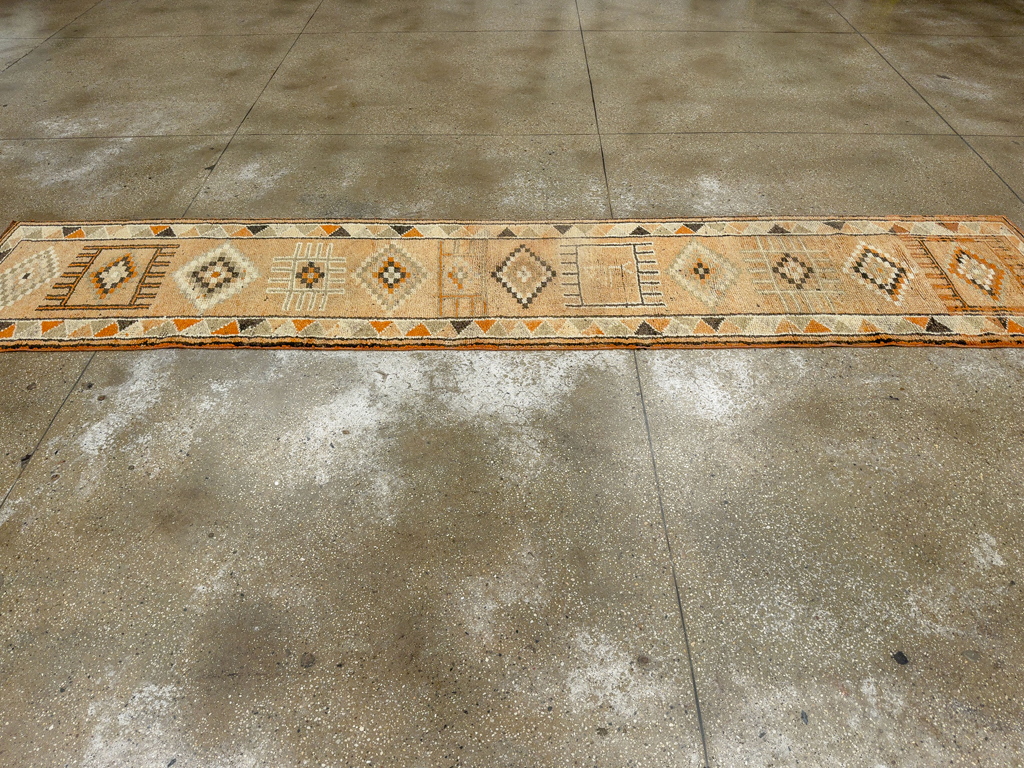 Vintage Turkish Anatolian Runner, No.33673 - Gsblank