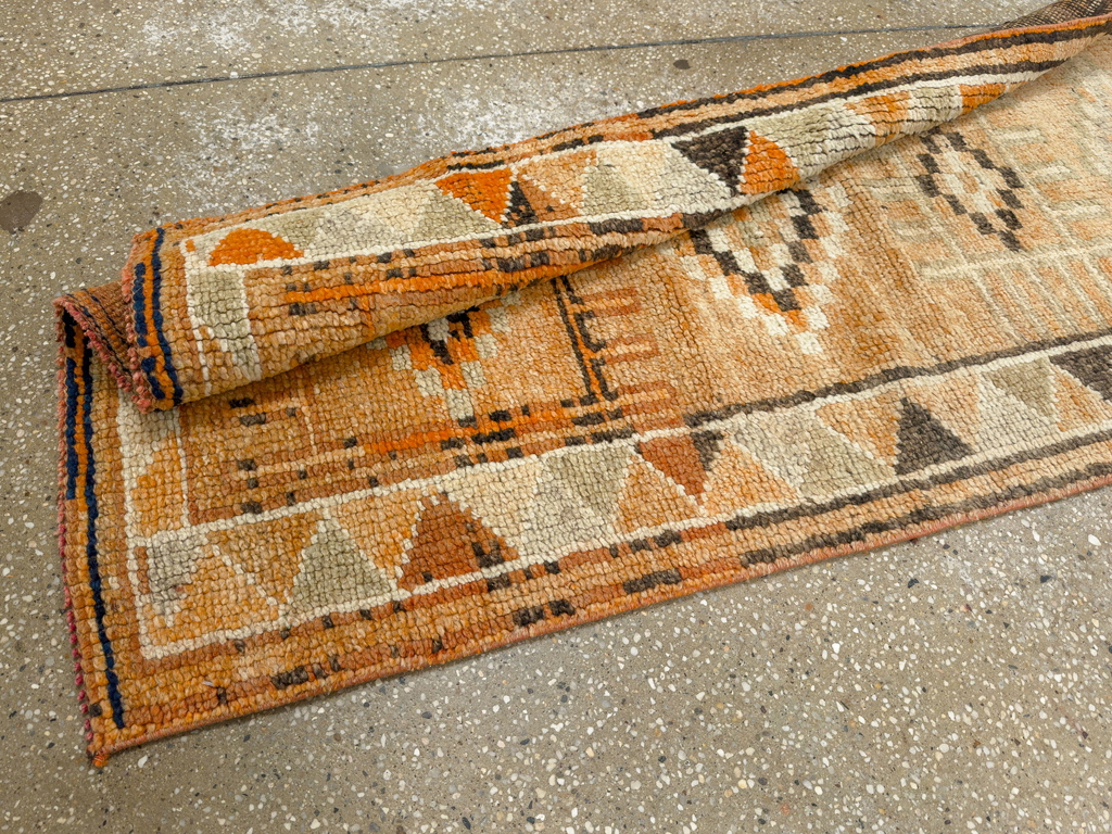 Vintage Turkish Anatolian Runner, No.33673 - Gsblank