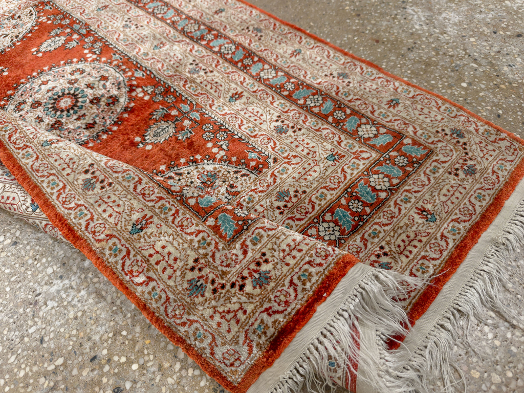 Vintage Chinese Silk Throw Rug In The Tabriz Style, No.33674 - Gsblank