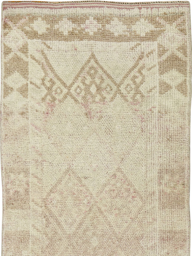 Vintage Turkish Anatolian Runner, No.33676 - Gsblank