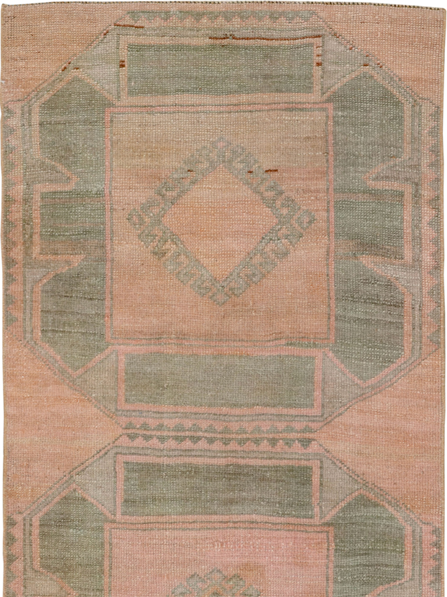 Vintage Turkish Anatolian Runner, No.33677 - Gsblank