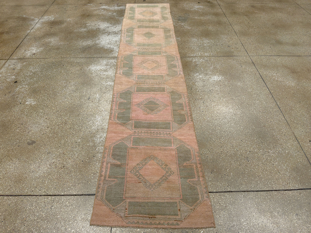 Vintage Turkish Anatolian Runner, No.33677 - Gsblank