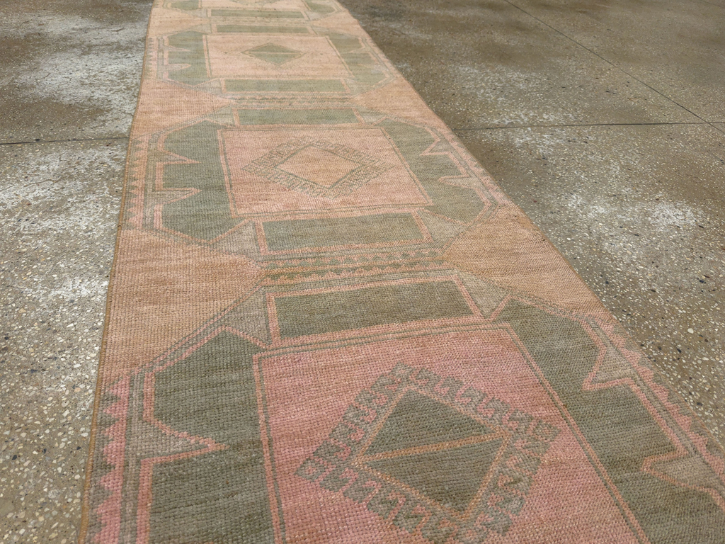 Vintage Turkish Anatolian Runner, No.33677 - Gsblank