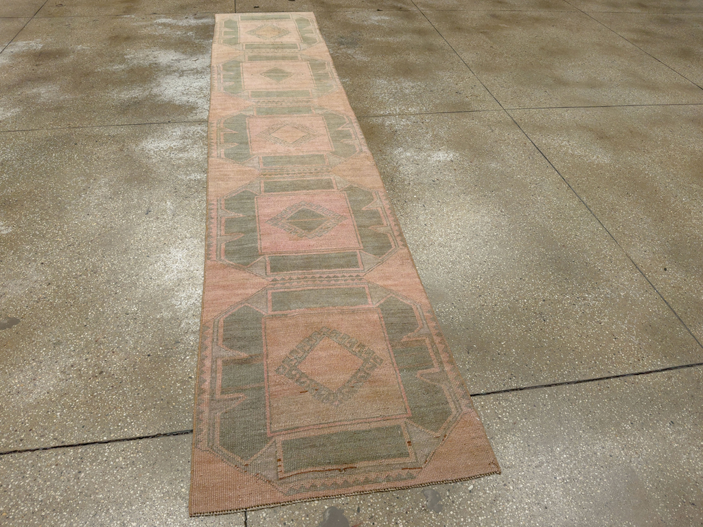 Vintage Turkish Anatolian Runner, No.33677 - Gsblank