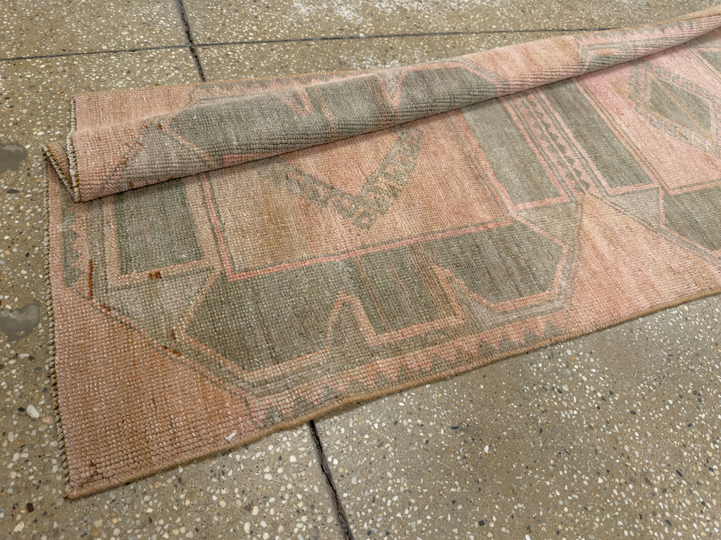 Vintage Turkish Anatolian Runner, No.33677 - Gsblank
