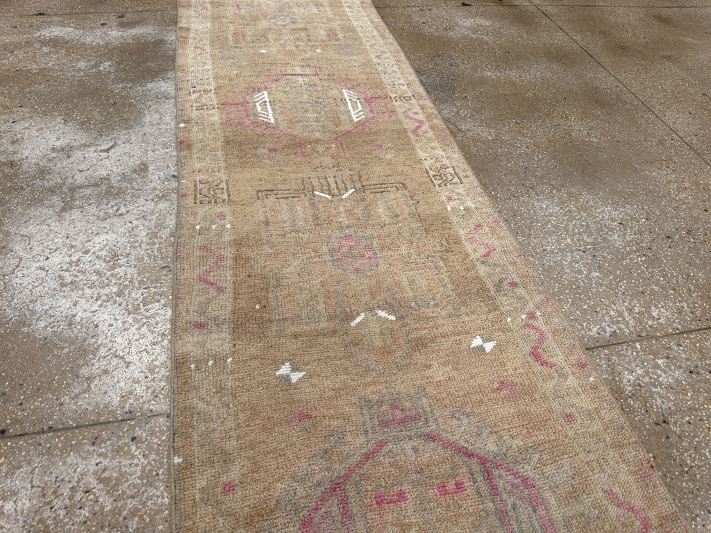 Vintage Turkish Anatolian Runner, No.33678 - Gsblank
