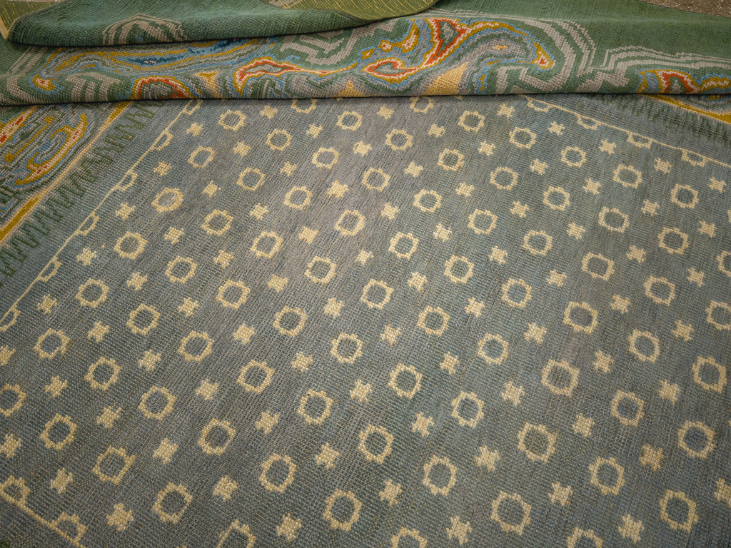 Antique English Donegal Room Size Carpet, No.33680 - Gsblank