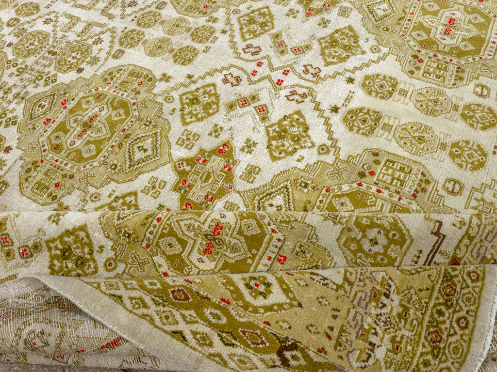 Vintage Turkish Anatolian Room Size Carpet, No.33681 - Gsblank