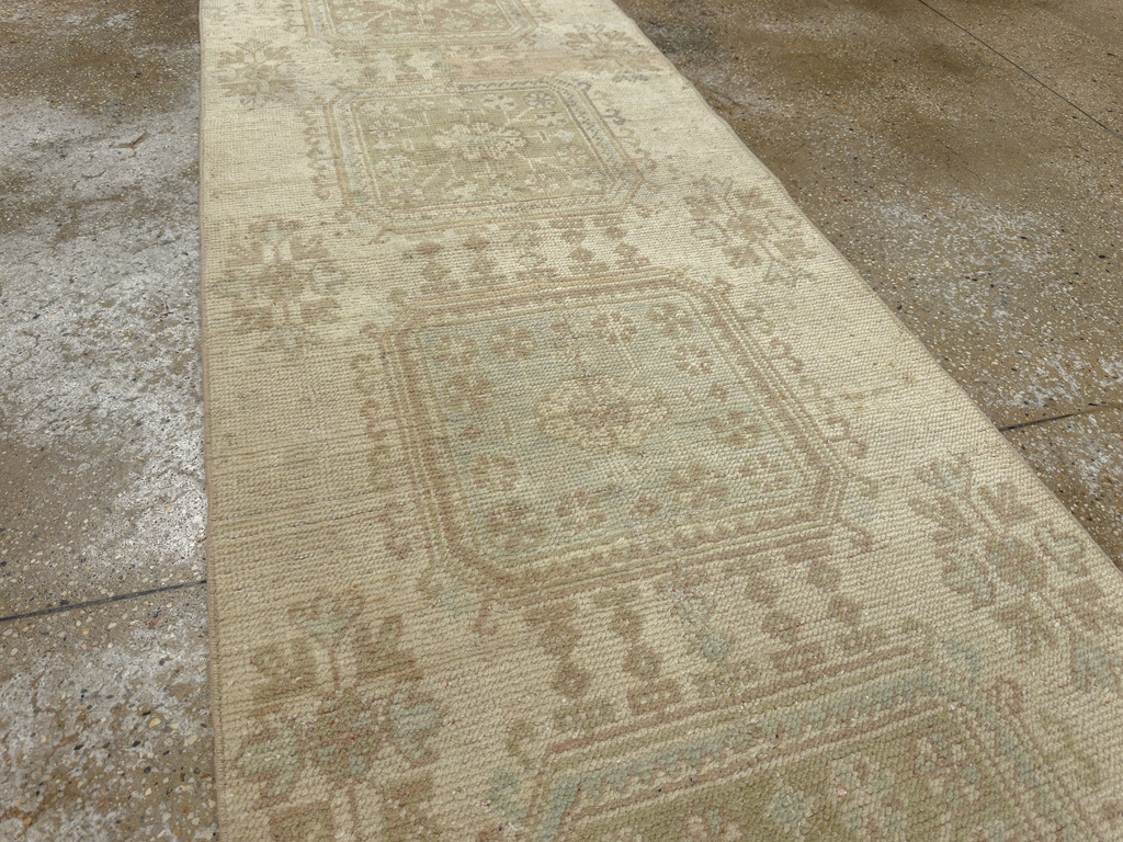 Vintage Turkish Anatolian Runner, No.33683 - Gsblank