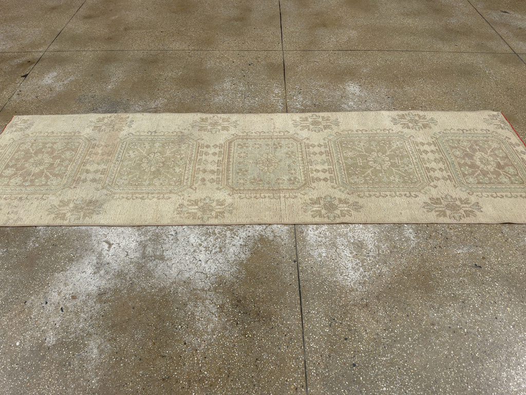Vintage Turkish Anatolian Runner, No.33683 - Gsblank