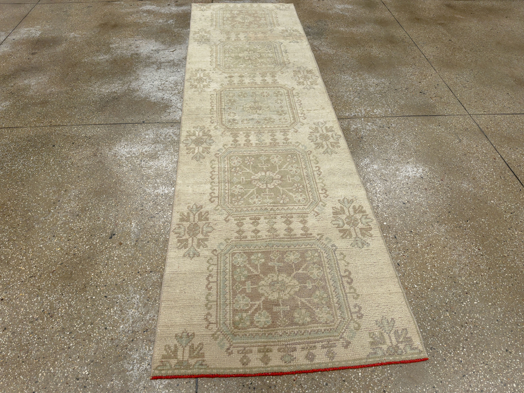 Vintage Turkish Anatolian Runner, No.33683 - Gsblank