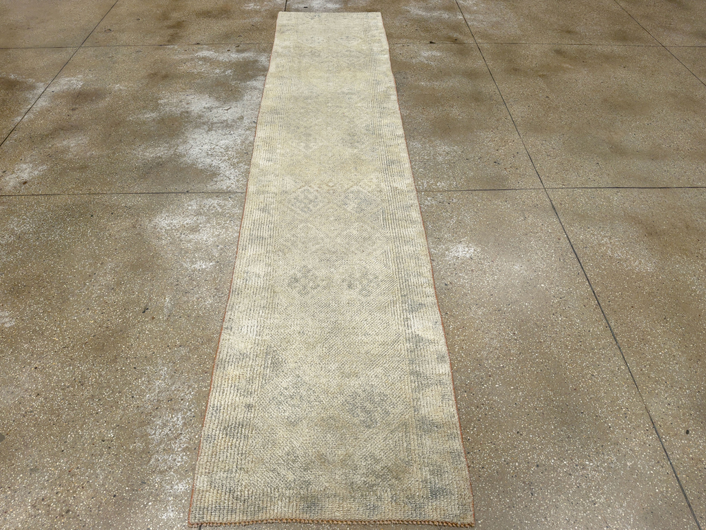 Vintage Turkish Anatolian Runner, No.33684 - Gsblank