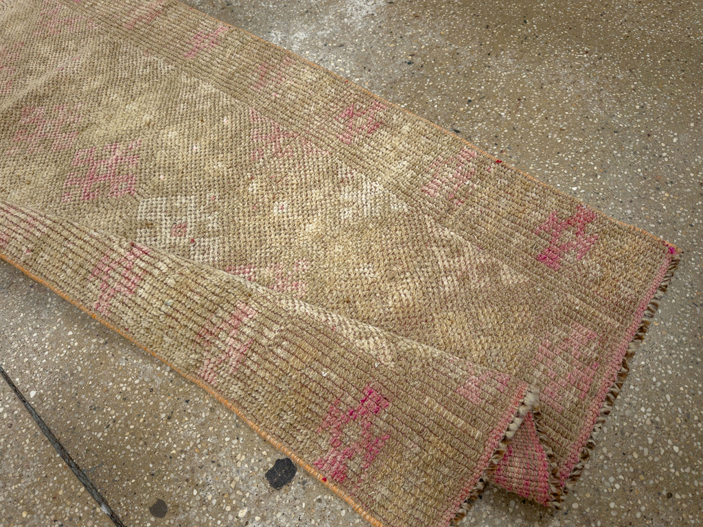 Vintage Turkish Anatolian Runner, No.33686 - Gsblank