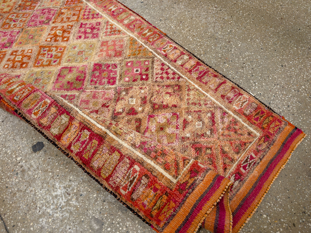 Vintage Turkish Anatolian Runner, No.33688 - Gsblank