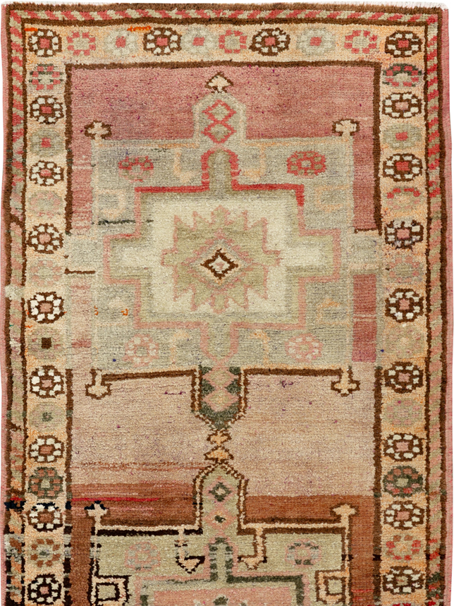 Vintage Turkish Anatolian Runner, No.33693 - Gsblank