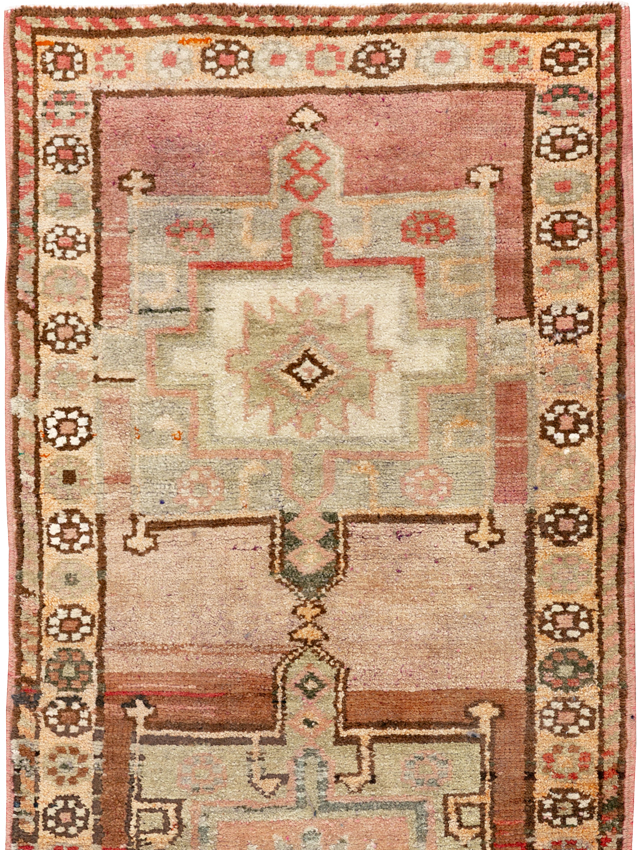 Vintage Turkish Anatolian Runner, No.33693 - Gsblank