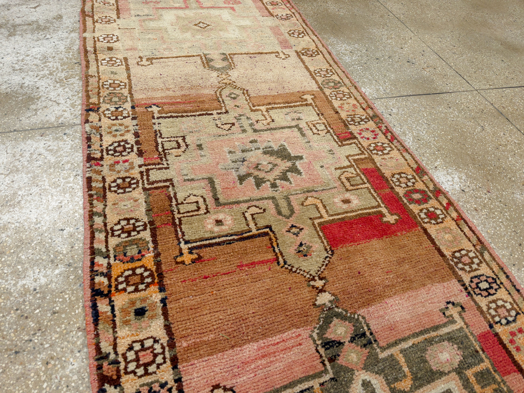Vintage Turkish Anatolian Runner, No.33693 - Gsblank